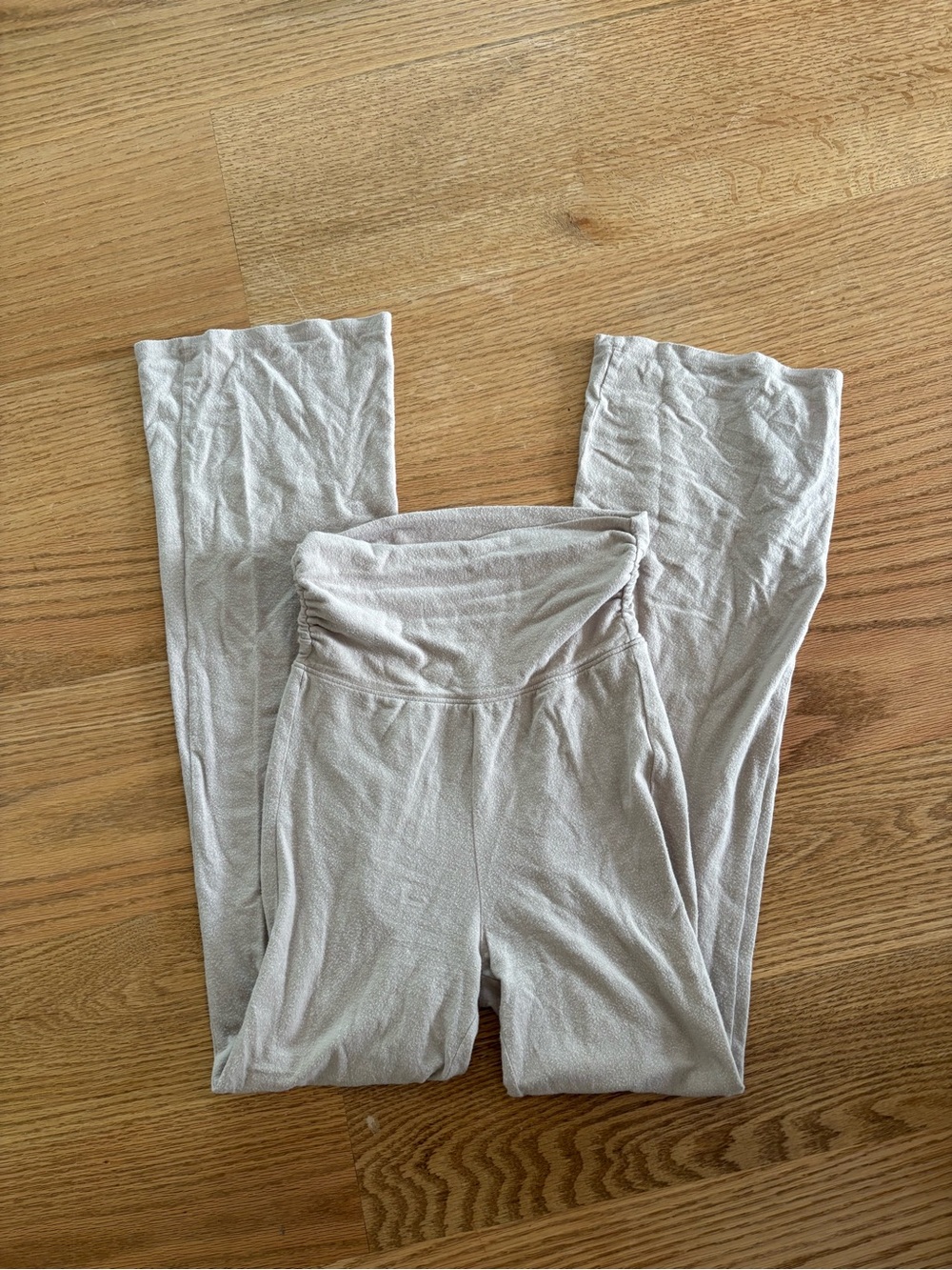 Abercrombie pants - Picture 2 of 3